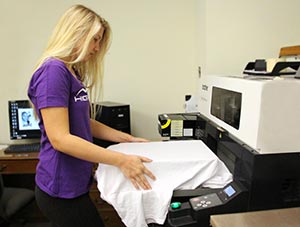 DTG vs. Screen Printing, Pros & Cons Image