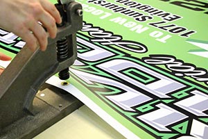 Application of Vinyl and finishing of  the sign Image